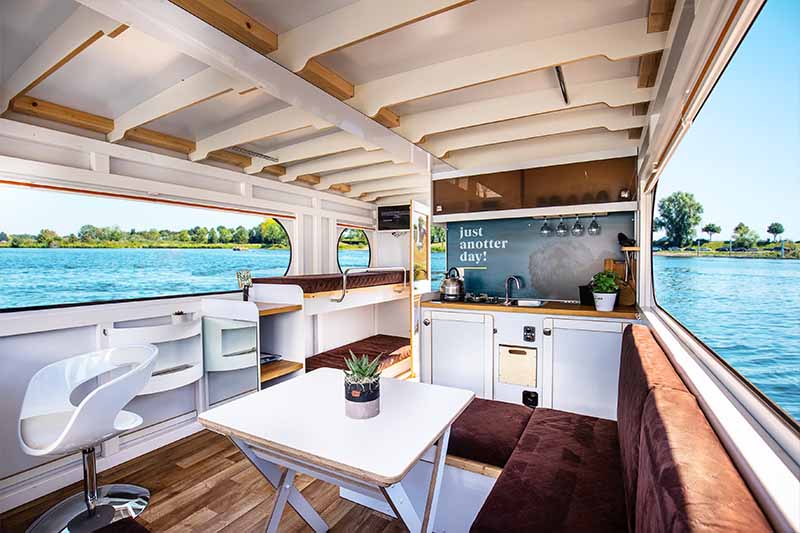Compactklasse Otter Easy Houseboats interieur