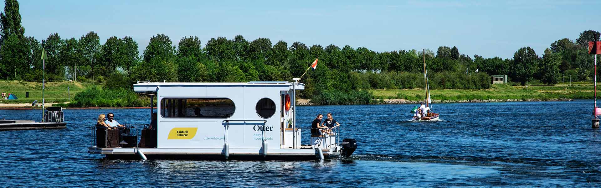 Compactklasse Otter Easy Houseboats exterieur2